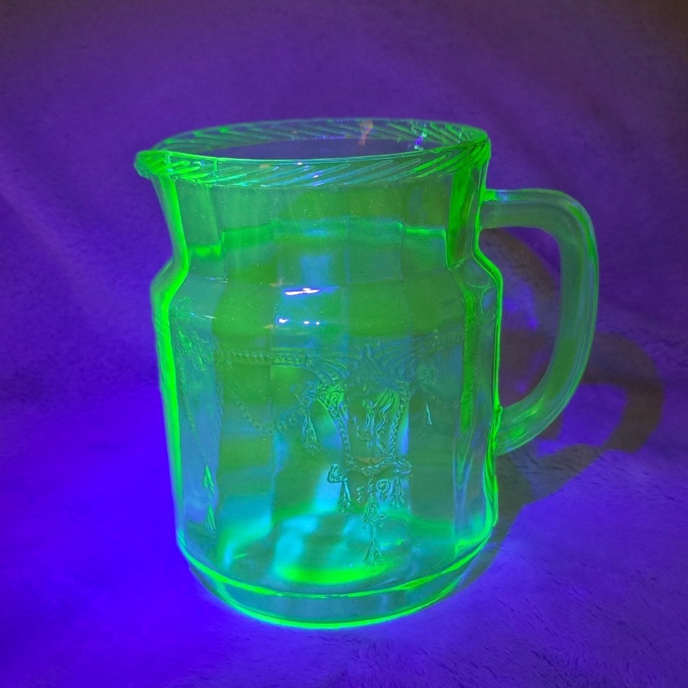 Vintage Anchor Hocking Cameo Green Depression Uranium Glass Pitcher